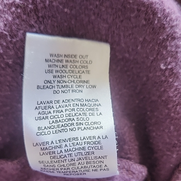 Cheetos Flamin' Hot Graphic Hoodie | “Dangerously Cheesy” Purple Sweatshirt L - Picture 10 of 10